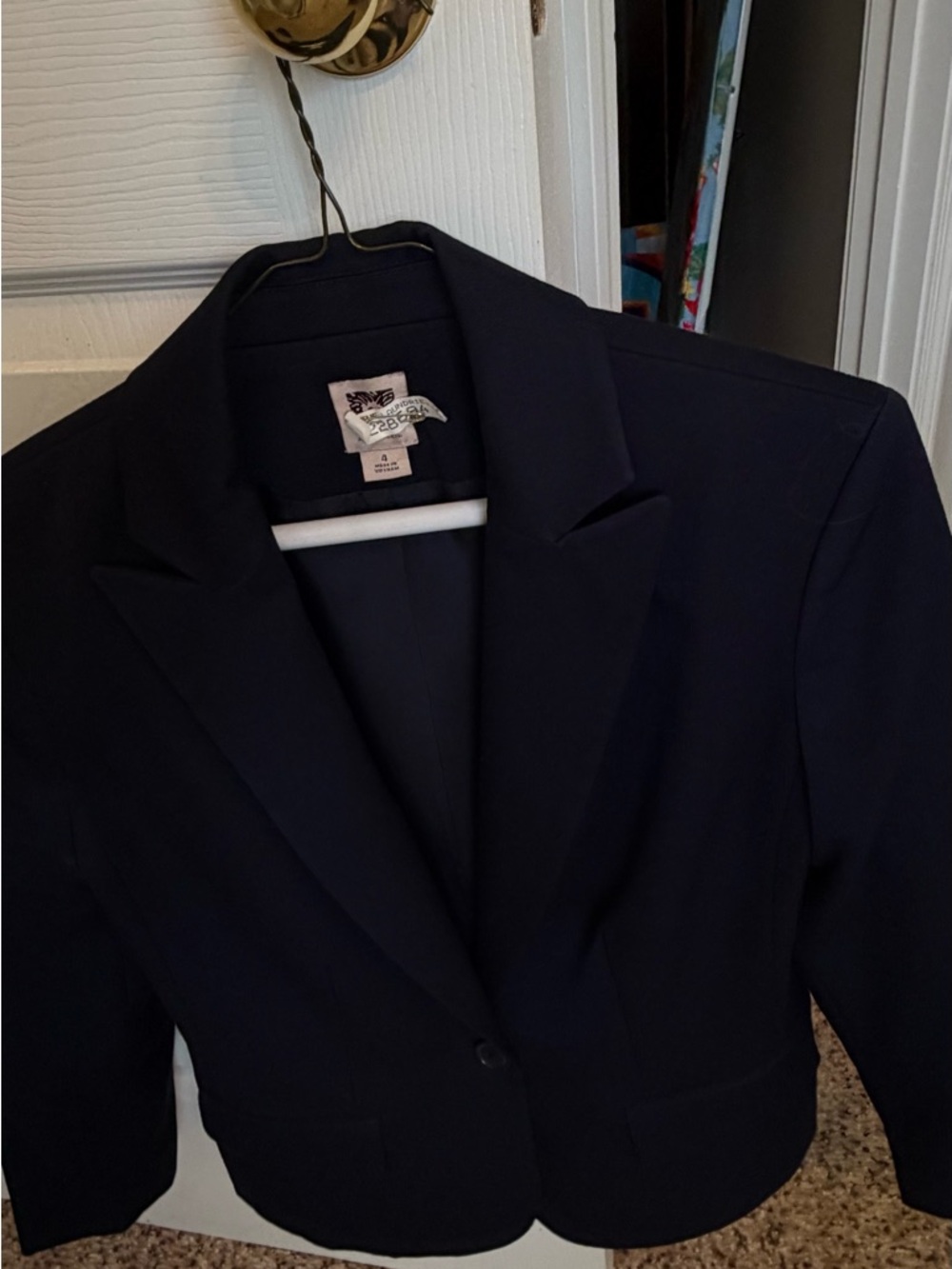 Women”s Blue Single-Button Suit - Picture 5 of 9